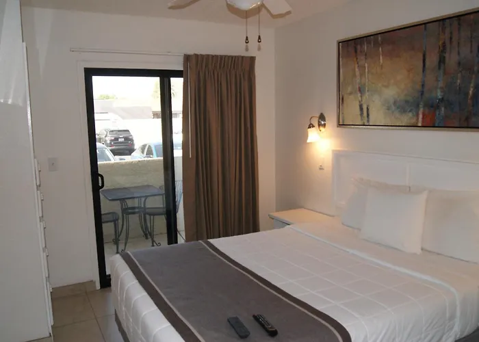 111 Fully Furnished 1br Suite-prime Location Apartment
